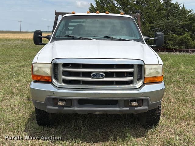 Image of Ford F-450 equipment image 1
