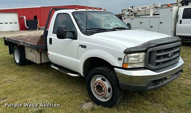 Image of Ford F-450 equipment image 2