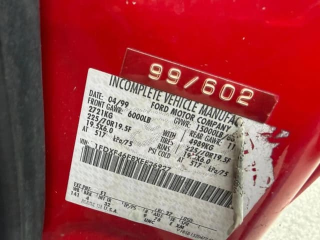 Image of Ford F-450 equipment image 3