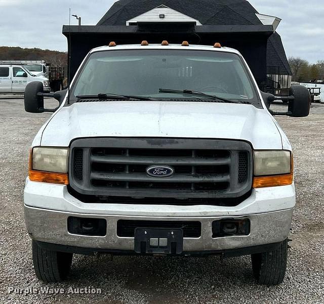 Image of Ford F-450 equipment image 1