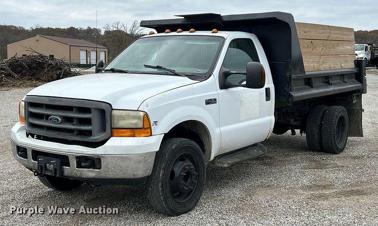 Image of Ford F-450 Primary image