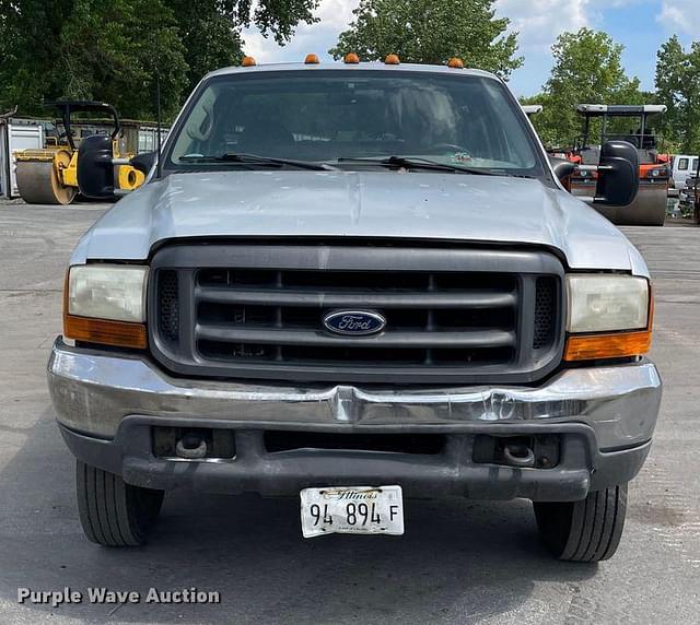 Image of Ford F-450 equipment image 1