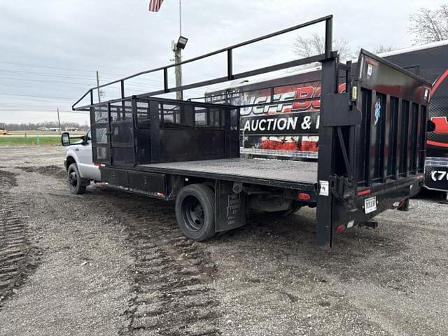 Image of Ford F-550 equipment image 1