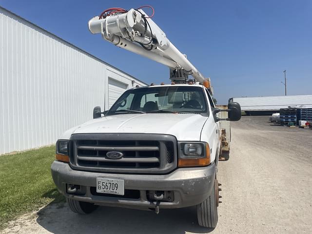 Image of Ford F-550 equipment image 1