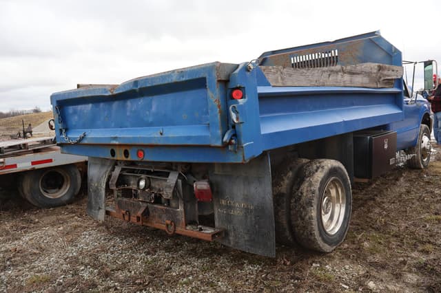 Image of Ford F-550 equipment image 4