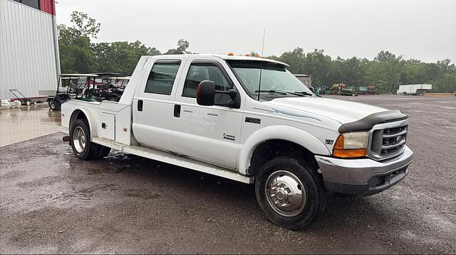 Image of Ford F-550 equipment image 1