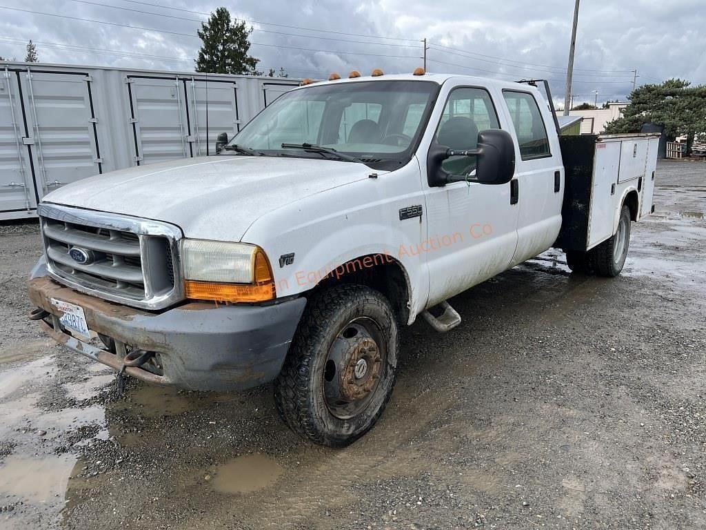 Image of Ford F-550 Primary image