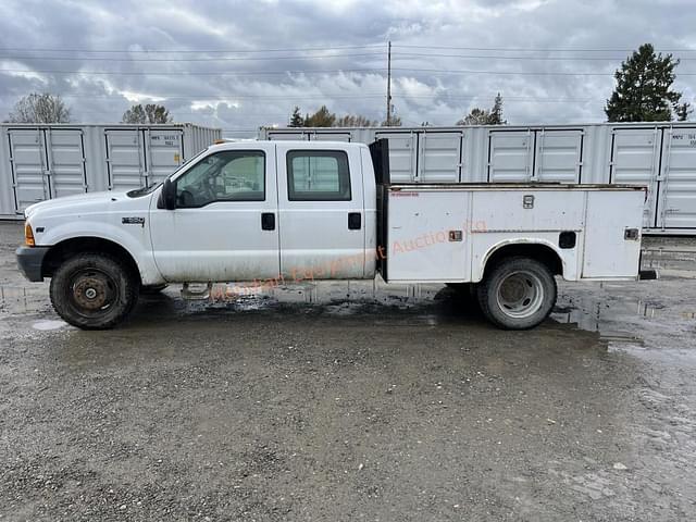 Image of Ford F-550 equipment image 1