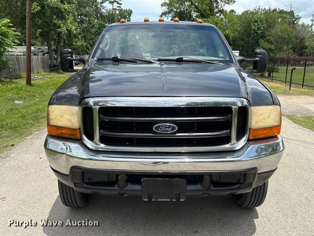 Image of Ford F-550 equipment image 1