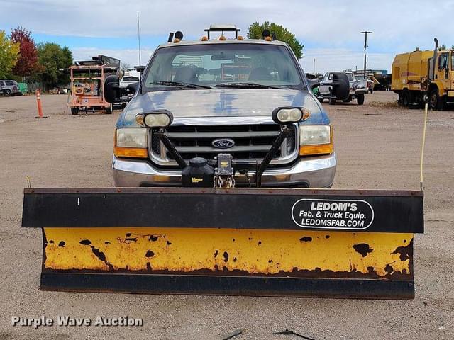 Image of Ford F-550 equipment image 1