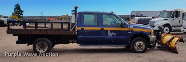 Image of Ford F-550 equipment image 3