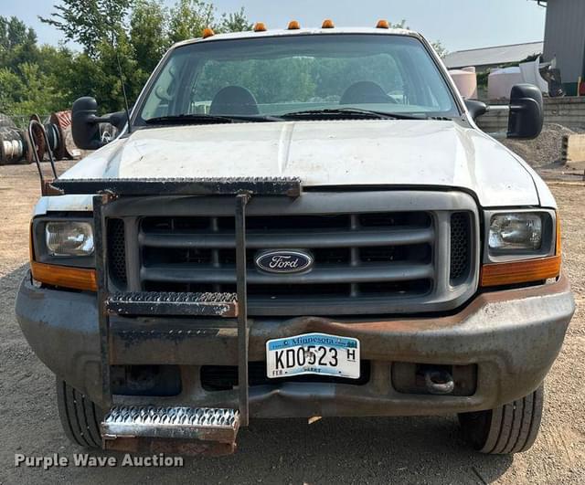 Image of Ford F-550 equipment image 1