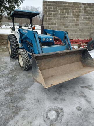 Image of Ford-New Holland 2120 Image 1