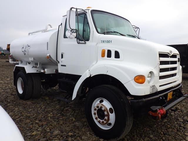 Image of Ford Sterling equipment image 2