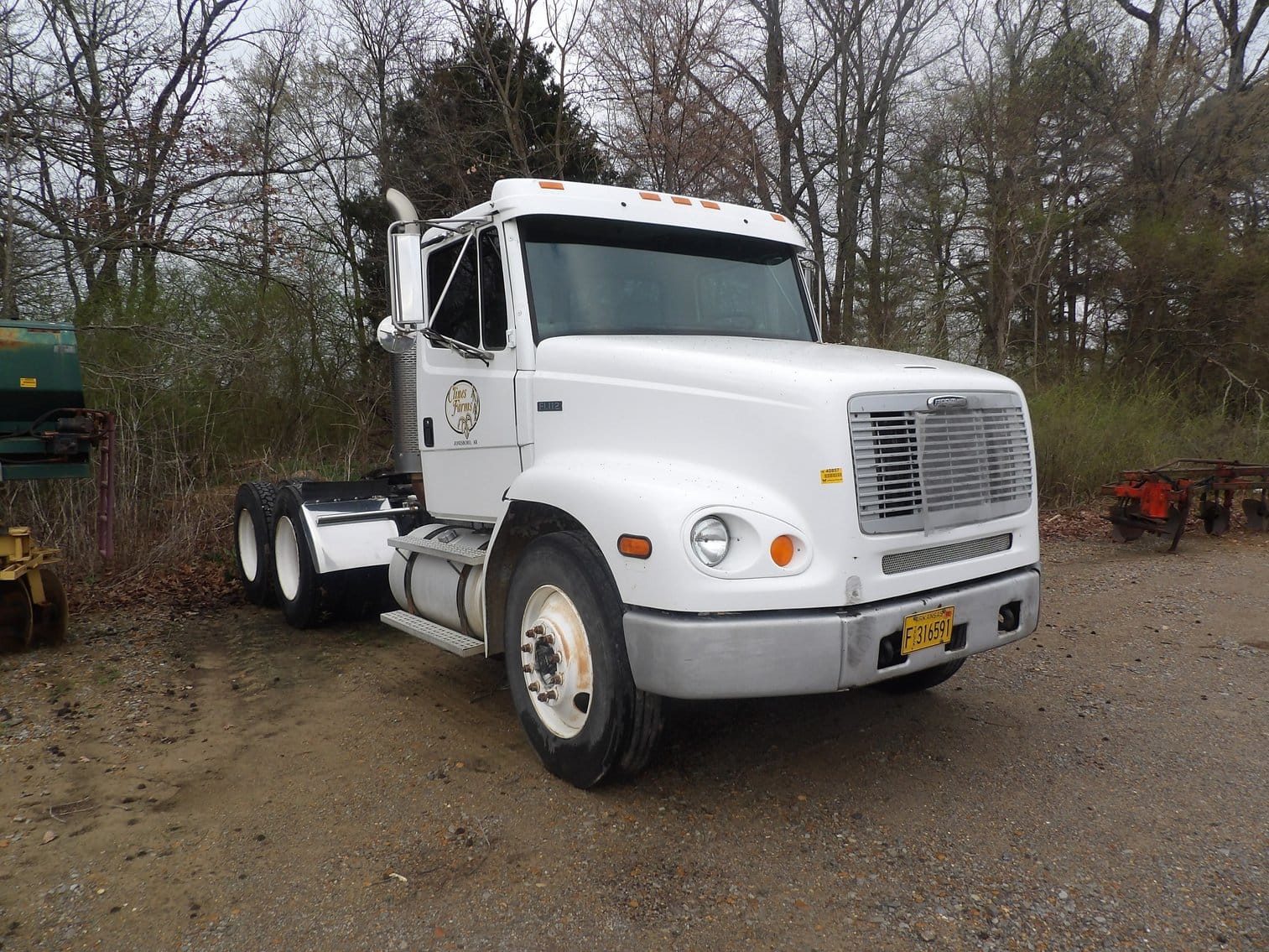 1999 Freightliner FL112 Equipment Image0