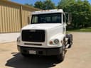 1999 Freightliner FL112 Image