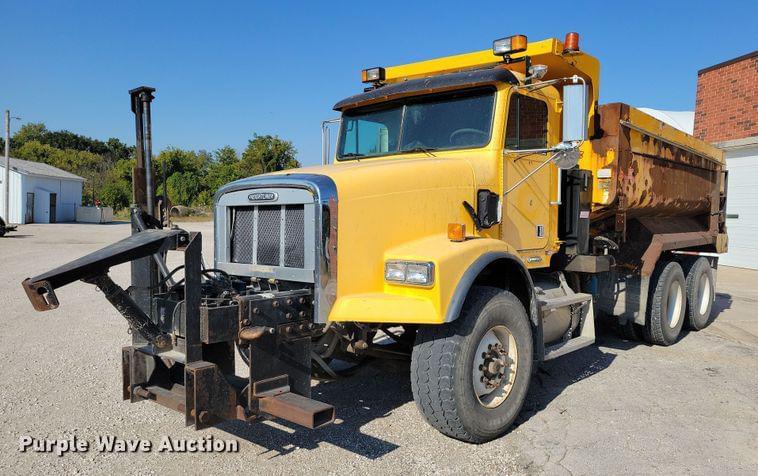 Image of Freightliner FL112 Primary image