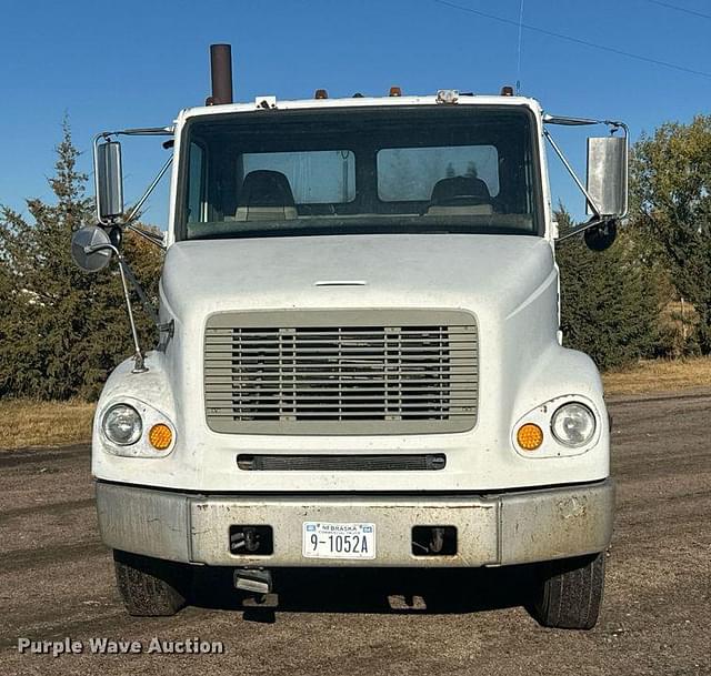 Image of Freightliner FL112 equipment image 1