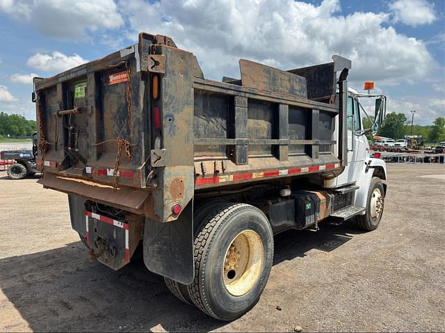 Image of Freightliner FL70 equipment image 1