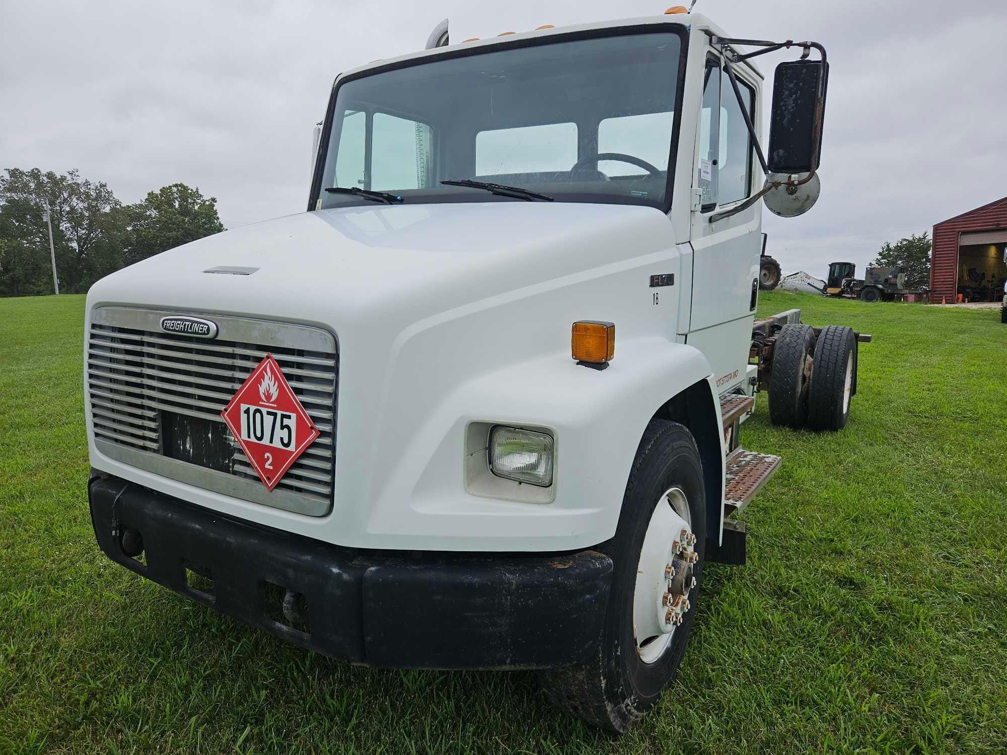 Main image Freightliner FL70