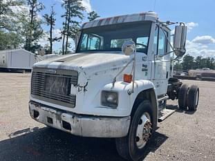 1999 Freightliner FL70 Equipment Image0