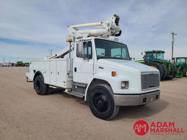 Image of Freightliner FL70 equipment image 1