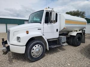 1999 Freightliner FL70 Image