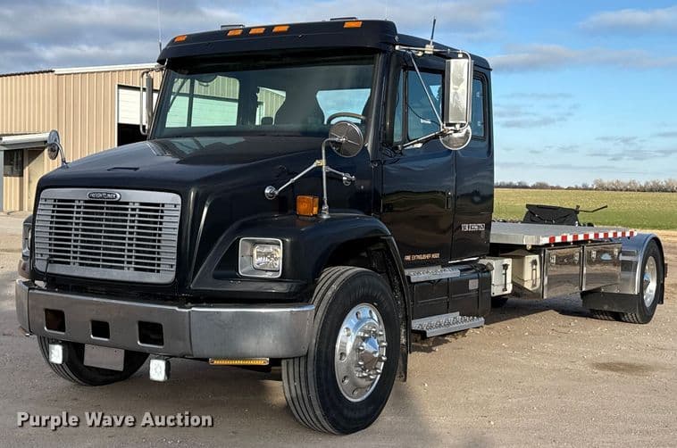 Image of Freightliner FL70 Primary image