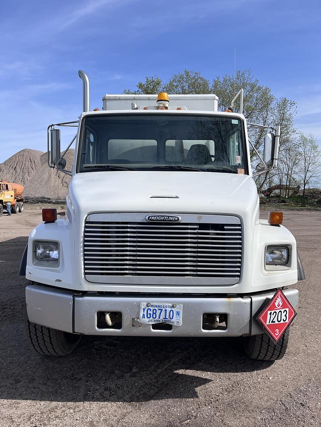 Image of Freightliner FL80 equipment image 1