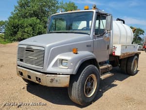 1999 Freightliner FL80 Image