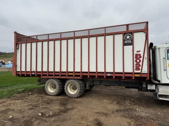 Image of Freightliner FLD112 equipment image 1