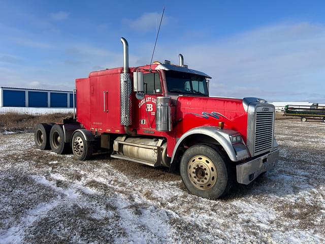 Image of Freightliner FLD equipment image 1