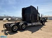 Thumbnail image Freightliner FLD 3