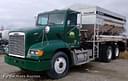 1999 Freightliner FLD112 Image