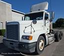 1999 Freightliner FLD120 Image