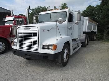 1999 Freightliner FLD120 Equipment Image0