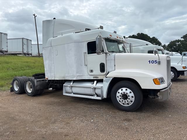 Image of Freightliner FLD120 equipment image 1