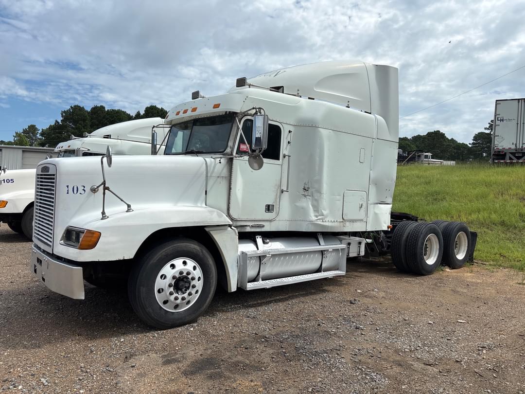 Image of Freightliner FLD120 Primary image