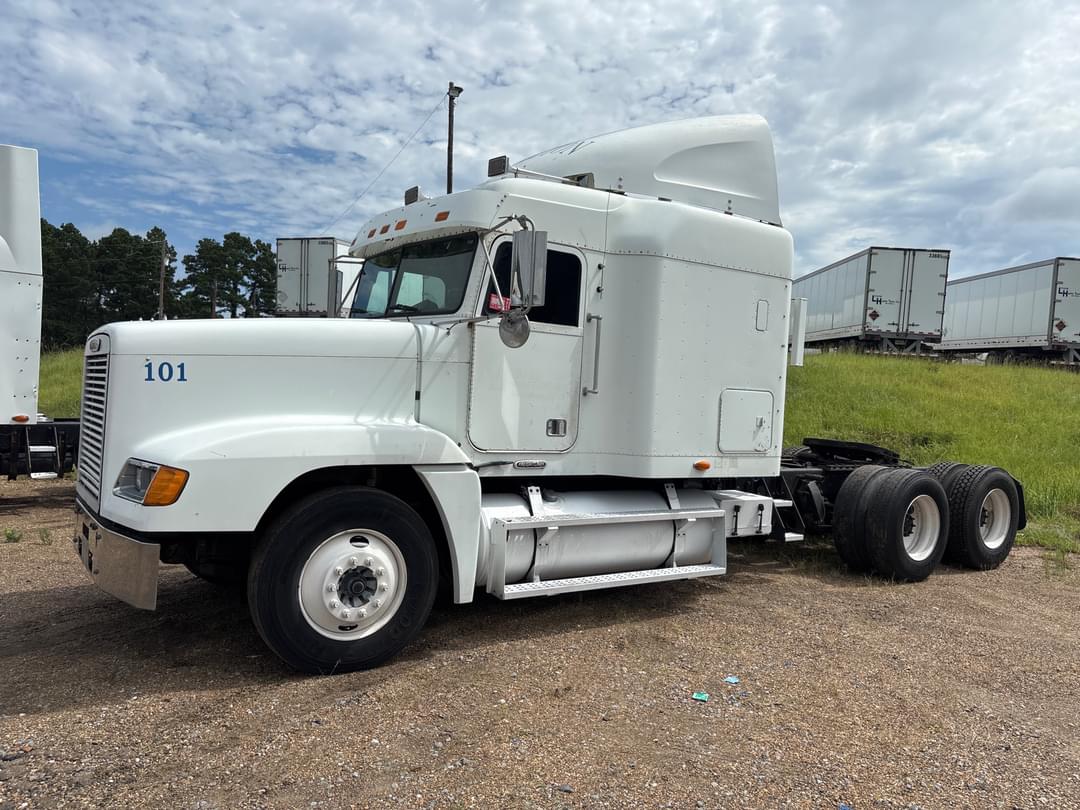 Image of Freightliner FLD120 Primary image