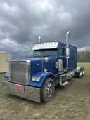 1999 Freightliner FLD132 Classic XL Image