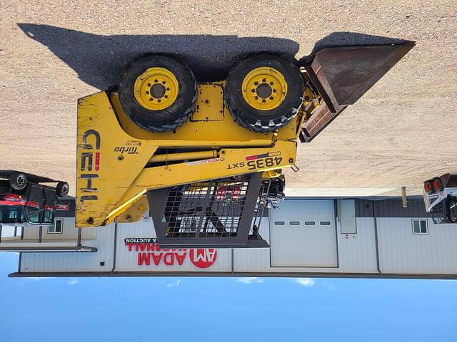 Image of Gehl 4835SXT equipment image 4