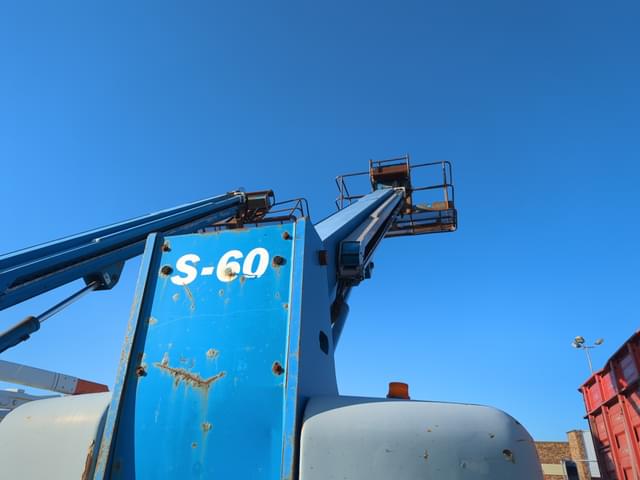 Image of Genie S60 equipment image 3