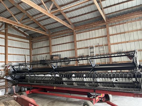 Image of Gleaner 800 equipment image 2