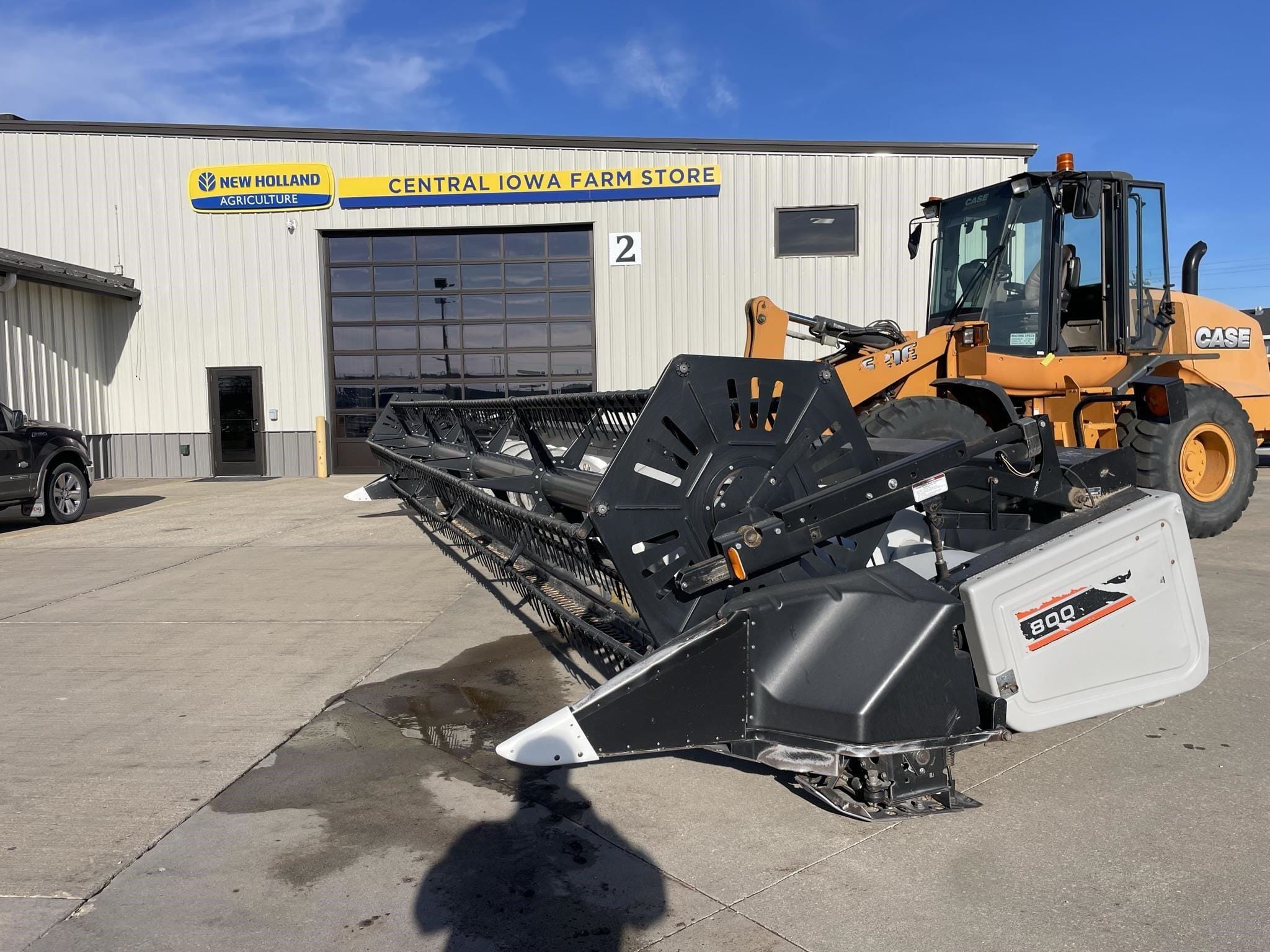1999 Gleaner 800 Equipment Image0
