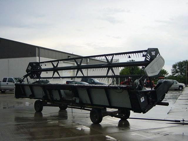 Main image Gleaner 830