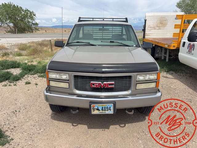 Image of GMC 2500 equipment image 1