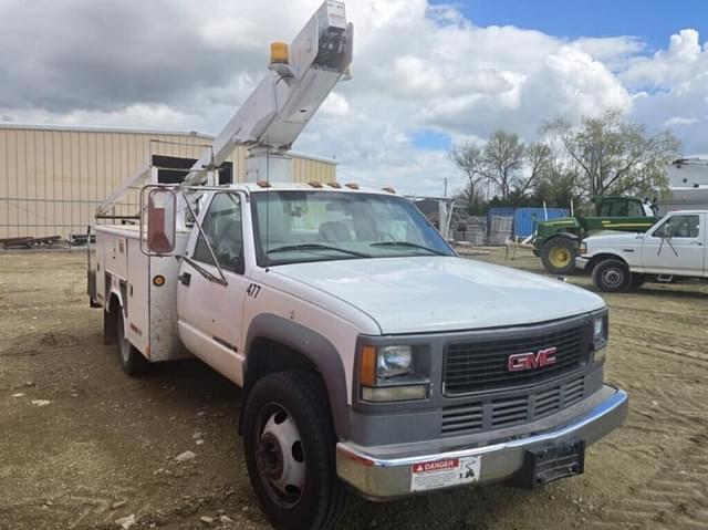 Image of GMC 3500 equipment image 2