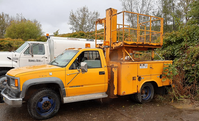 Image of GMC 3500 equipment image 1