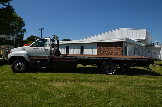 Image of GMC 6500 equipment image 1