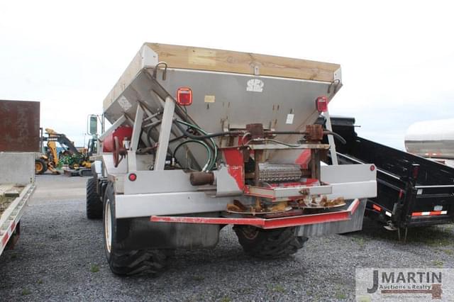 Image of GMC 7500 equipment image 3